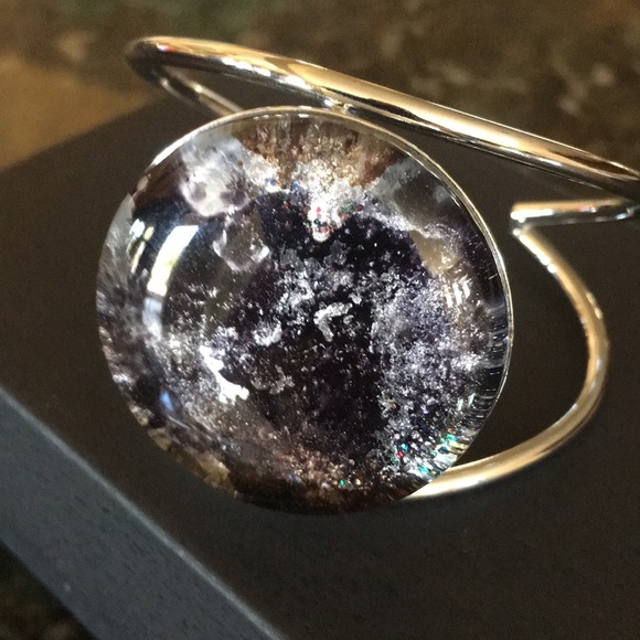 Cuff Bracelet - Picture 4 of 10